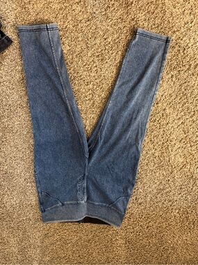 HALARA Denim-Look Leggings in Blue